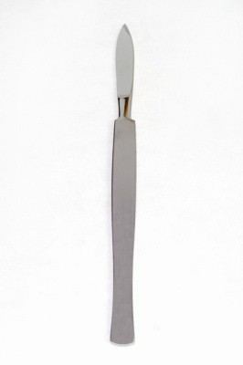 Скальпель остроконечный, средний